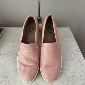 Naturalizer Pink Sneakers Slip-On Comfort